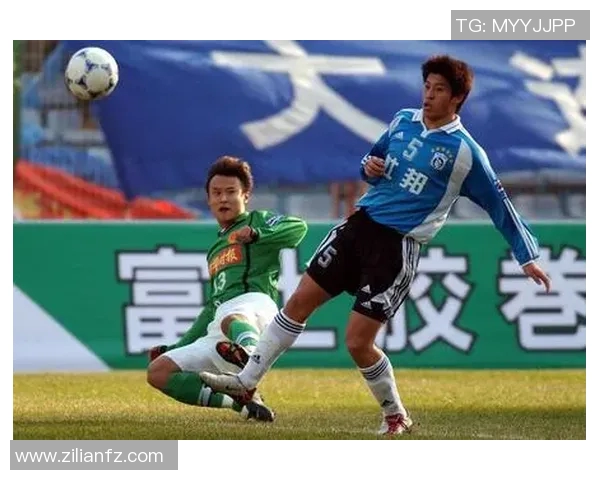 足球明星张耀坤的传奇人生与辉煌成就背后的故事揭秘