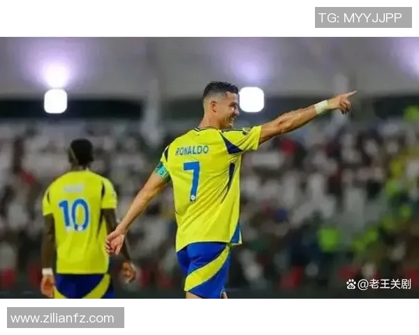 重生为足球明星的男主如何逆袭人生与爱情的传奇之路